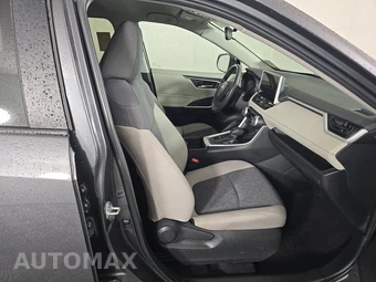 2024 Toyota RAV4 XLE - miniatura 8