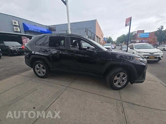2024 Toyota RAV4 XLE – miniatura 4