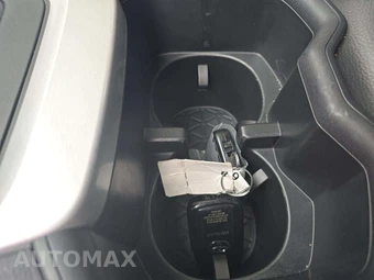 2024 Toyota RAV4 XLE – miniatura 8