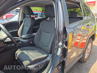2024 Toyota RAV4 XLE - miniatura 6