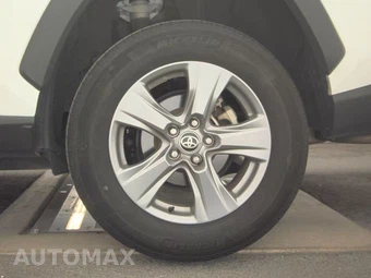 2024 Toyota RAV4 XLE - miniatura 12