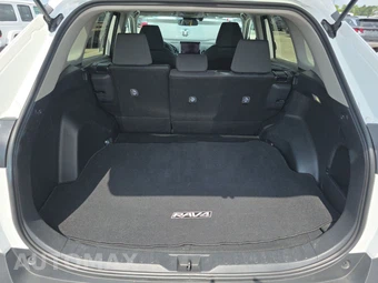 2024 Toyota RAV4 XLE - miniatura 23