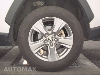 2024 Toyota RAV4 XLE - miniatura 12