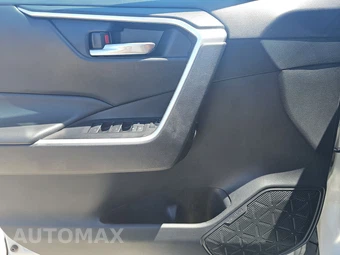 2024 Toyota RAV4 XLE - miniatura 15