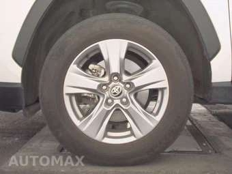 2024 Toyota RAV4 XLE - miniatura 9