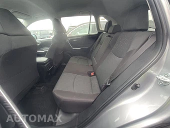 2024 Toyota RAV4 XLE – miniatura 13