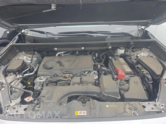 2024 Toyota RAV4 XLE – miniatura 16