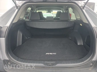 2024 Toyota RAV4 XLE – miniatura 17