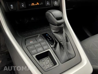 2024 Toyota RAV4 XLE - miniatura 13