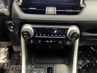 2024 Toyota RAV4 XLE - miniatura 14