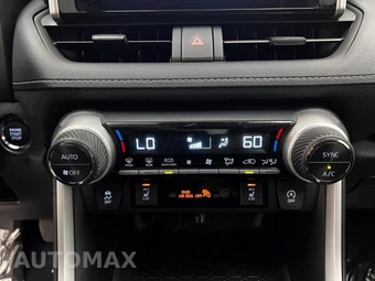 2024 Toyota RAV4 XLE - miniatura 15