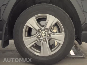 2024 Toyota RAV4 XLE – miniatura 10