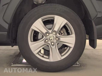 2024 Toyota RAV4 XLE – miniatura 12