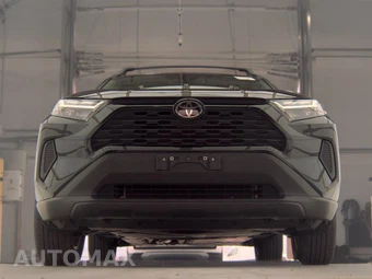2024 Toyota RAV4 XLE – miniatura 3
