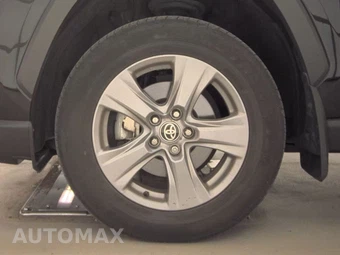 2024 Toyota RAV4 XLE – miniatura 9