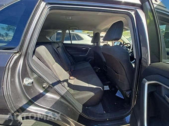 2024 Toyota RAV4 XLE - miniatura 13