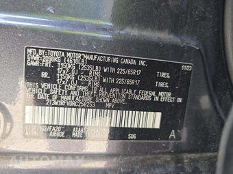 2024 Toyota RAV4 XLE - miniatura 2