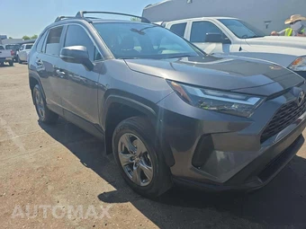 2024 Toyota RAV4 XLE - miniatura 4