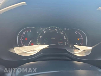 2024 Toyota RAV4 XLE - miniatura 9