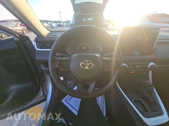 2024 Toyota RAV4 XLE - miniatura 10