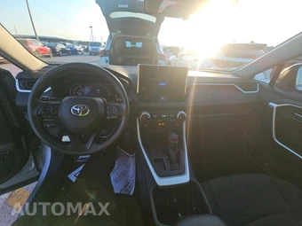 2024 Toyota RAV4 XLE - miniatura 11