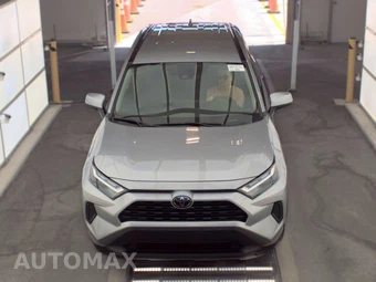 2024 Toyota RAV4 XLE - miniatura 2