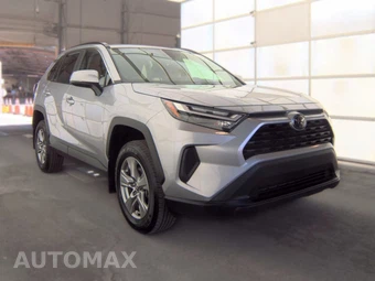 2024 Toyota RAV4 XLE - miniatura 3