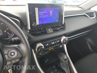 2024 Toyota RAV4 XLE - miniatura 11