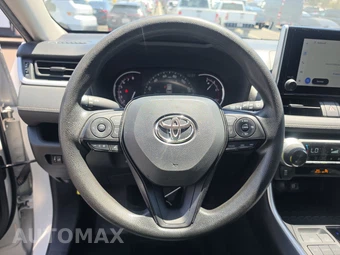 2024 Toyota RAV4 XLE - miniatura 10