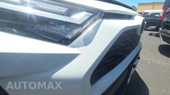 2024 Toyota RAV4 XLE - miniatura 24