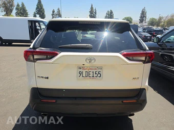 2024 Toyota RAV4 XLE - miniatura 5