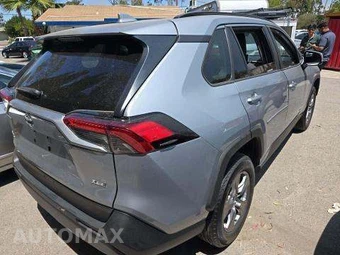 2024 Toyota RAV4 XLE - miniatura 3