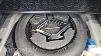 2024 Toyota RAV4 XLE - miniatura 17