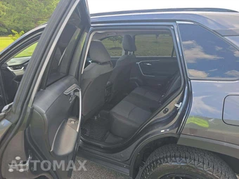 2024 Toyota RAV4 XLE - miniatura 10