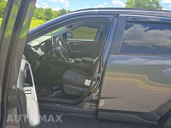 2024 Toyota RAV4 XLE - miniatura 3