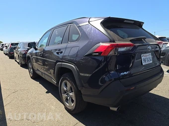 2024 Toyota RAV4 XLE - miniatura 6