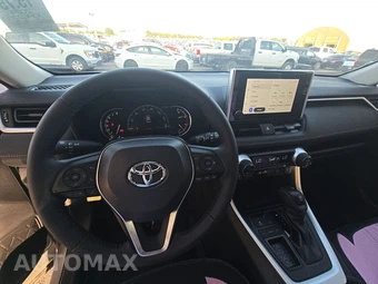 2024 Toyota RAV4 XLE – miniatura 11