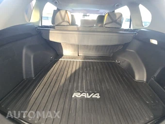 2024 Toyota RAV4 XLE – miniatura 16