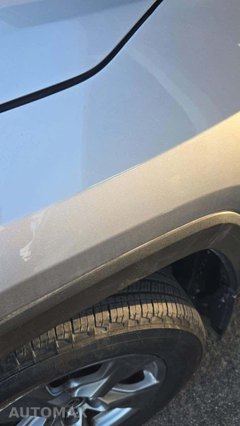 2024 Toyota RAV4 XLE – miniatura 23