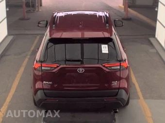 2024 Toyota RAV4 XLE - miniatura 5