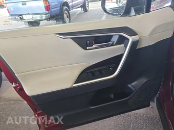 2024 Toyota RAV4 XLE - miniatura 9