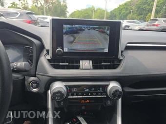 2024 Toyota RAV4 XLE - miniatura 10