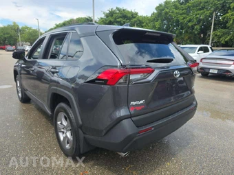 2024 Toyota RAV4 XLE - miniatura 2