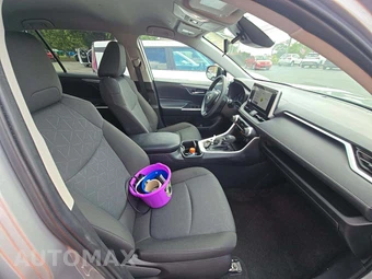 2024 Toyota RAV4 XLE - miniatura 18