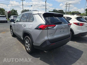 2024 Toyota RAV4 XLE - miniatura 2