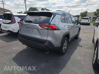 2024 Toyota RAV4 XLE - miniatura 3