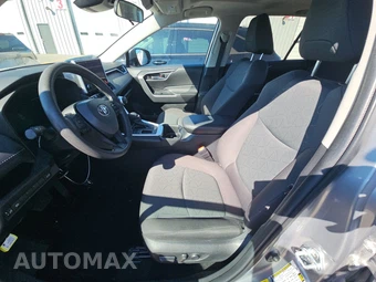 2024 Toyota RAV4 XLE – miniatura 7