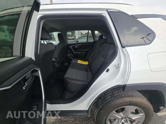 2024 Toyota RAV4 XLE - miniatura 13