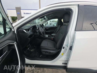 2024 Toyota RAV4 XLE - miniatura 6