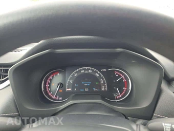 2024 Toyota RAV4 XLE - miniatura 9